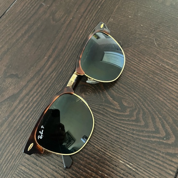 Ray-Ban Accessories - Ray-Ban Classic Tortoise and Gold Sunglasses